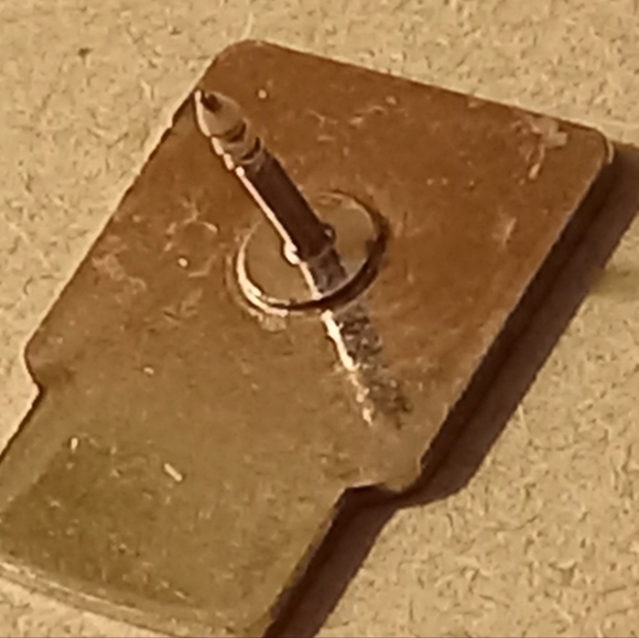 BIOTHERM French Vintage Pin - Picture 3 of 6